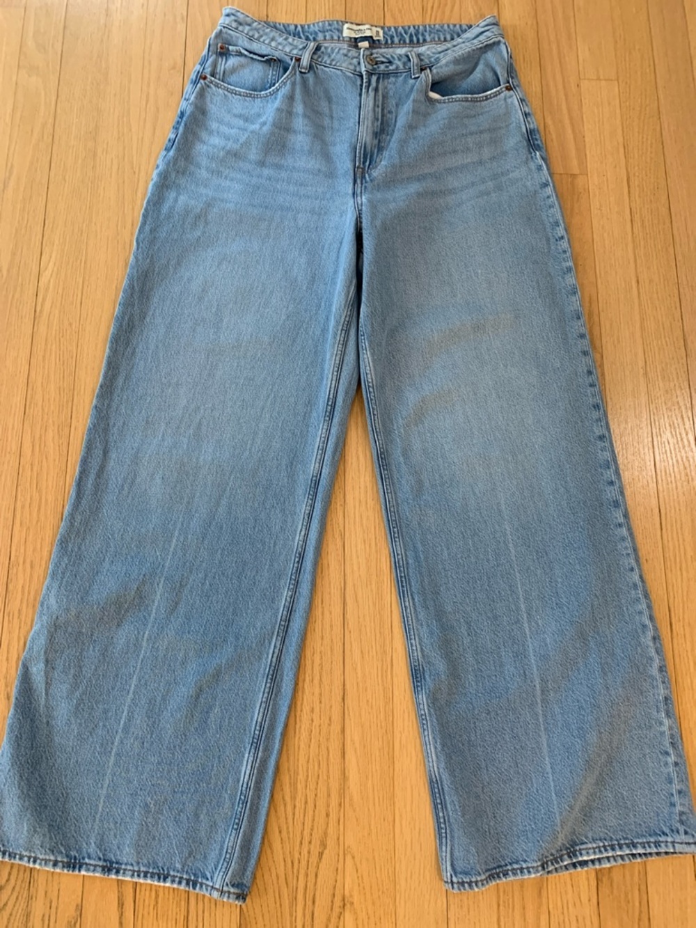 Abercrombie & Fitch Curve Love The Wide Leg High Rise Jean Size 30/10L